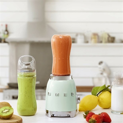 SMEG Kompakt italiensk blender - 5 farver - Vejledende udsalgspris 1299,- 